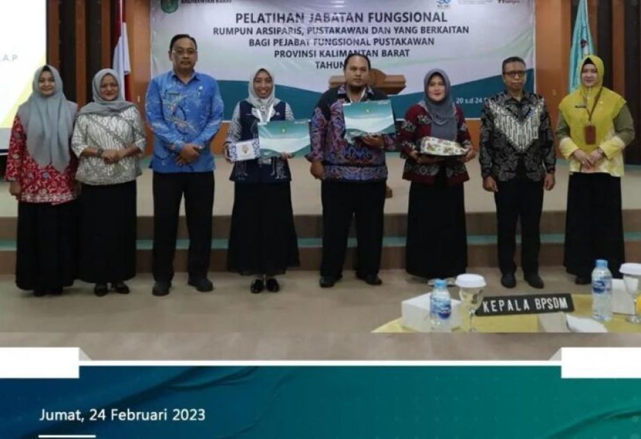 Penutupan Kegiatan Pelatihan Rumpun Arsiparis dan Pustakawan dan yang Berkaitan Bagi Pejabat Fungsional Pustakawan di Prov.Kalbar Tahun 2023